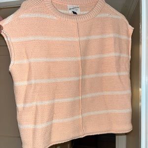 Universal Threads short sleeve sweater top size XS